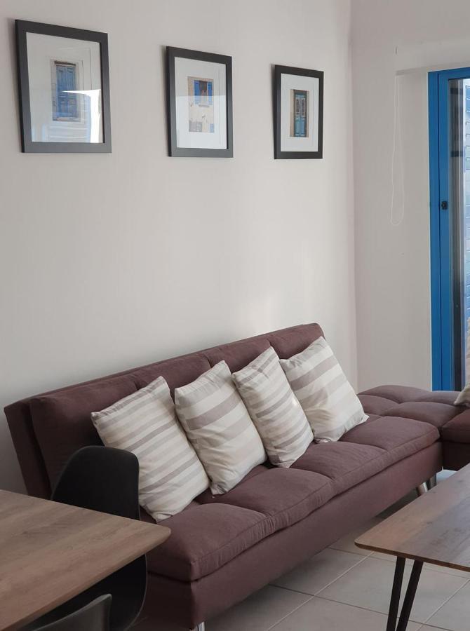 Appartamento Central Gem - 10 Min Walk To The Sea, Harbor And Mall Paphos Esterno foto